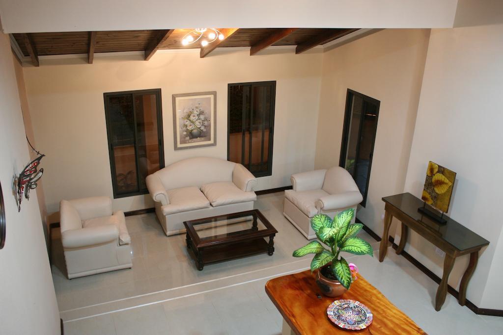 Posada Del Jacaranda ปูแอร์โตอีกวาซู ภายนอก รูปภาพ